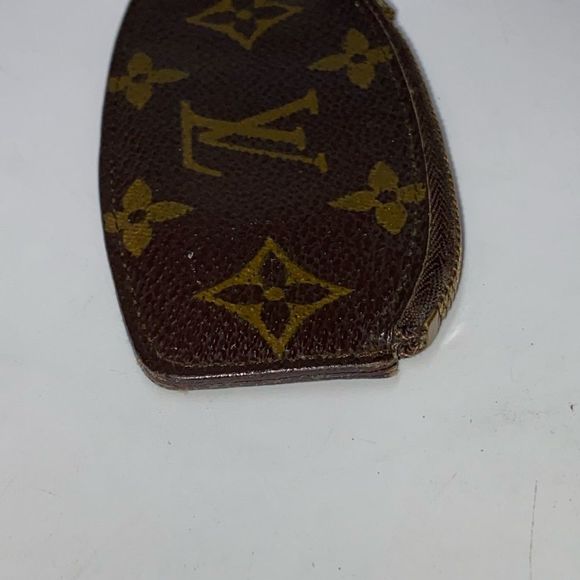 Louis Vuitton Brown and Gold Monogram Key Pouch - Picture 7 of 11